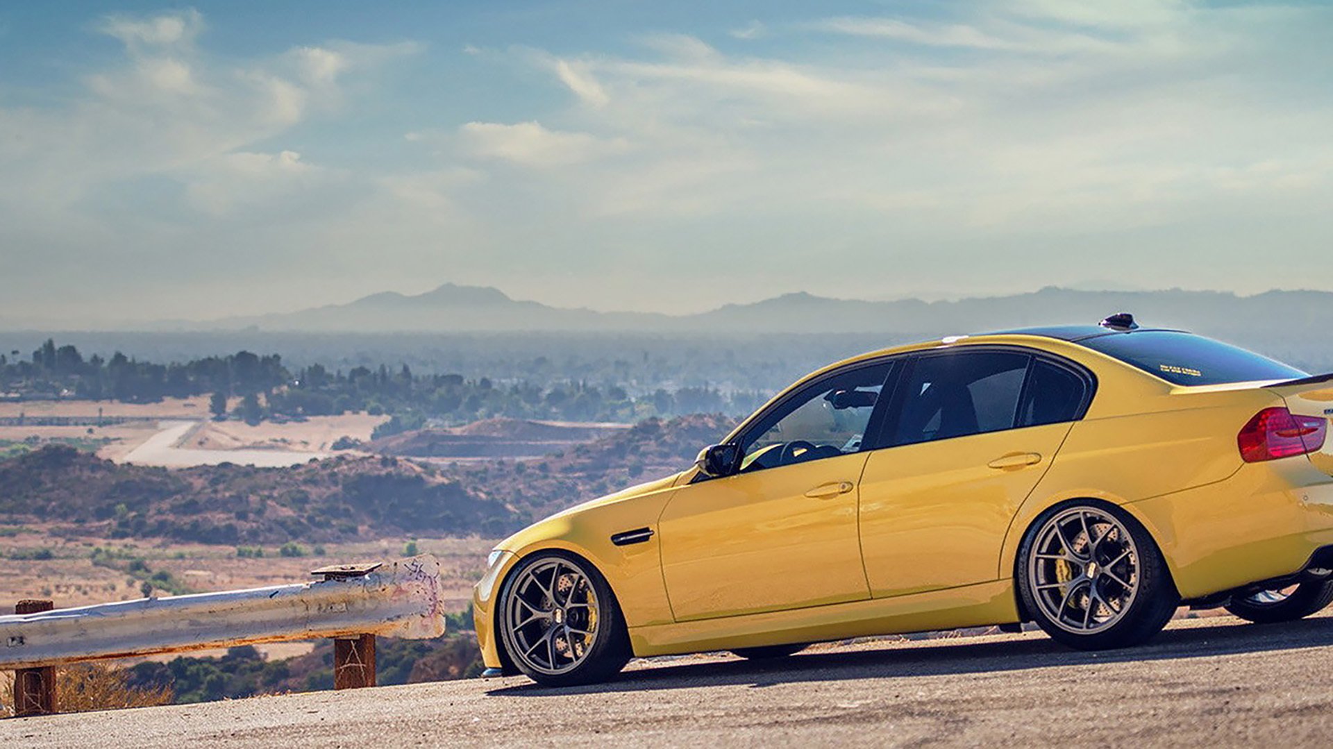 米兰体育官网-利物浦中后场连线打出高质量推进，利物浦的中场