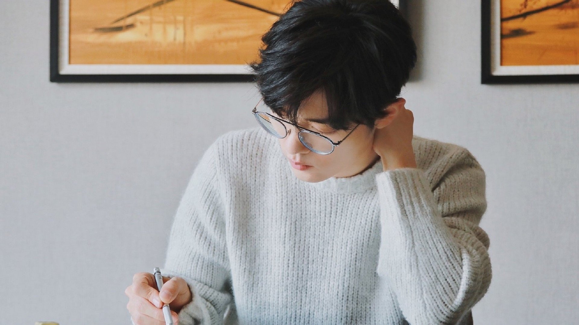 米兰体育-快船后卫晒团队聚餐照片展现凝聚力,快船 组织后卫